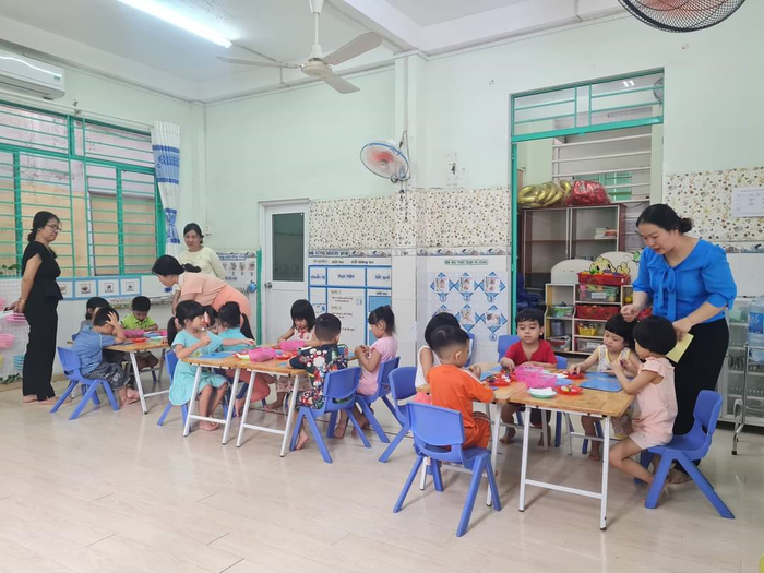 Hình ảnh thứ hai về Trường Mầm non Sơn Ca - Không gian học tập sáng tạo đầy màu sắc