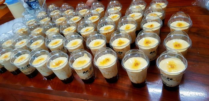Không gian ấm cúng và những ly trà sữa nghệ thuật tại An Cafe