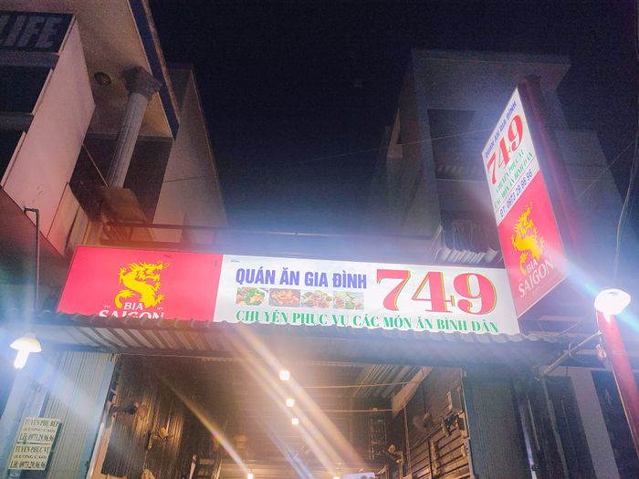 Hình ảnh không gian ấm cúng tại Quán Nhậu 749