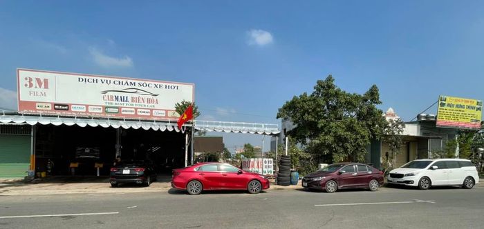 Hình ảnh xưởng dịch vụ hiện đại tại Carmall Biên Hòa