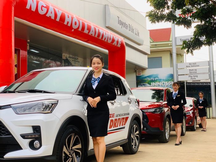 Hình ảnh showroom Toyota Đắk Lắk - Không gian trưng bày đẳng cấp