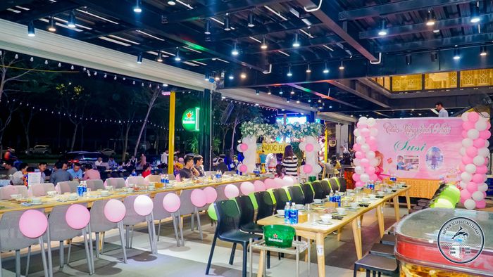 Hình ảnh Dolphin Seafood Restaurant 2