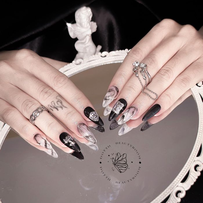 Tác phẩm nail nghệ thuật từ học viên Dottii BeautyRoom
