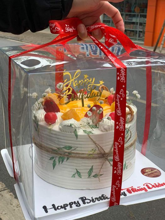 Bộ sưu tập bánh kem đặc sắc tại Nhật Linh Bakery