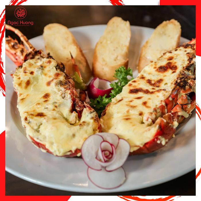 Ngọc Hương Seafood Restaurant ảnh 2 - Không gian rộng mở, thân thiện