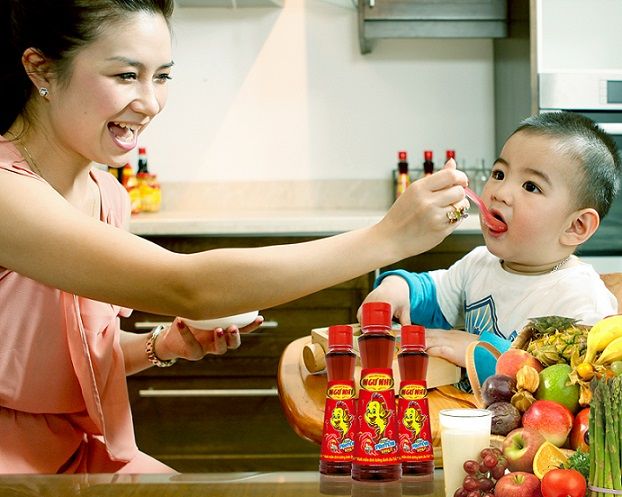 Hình ảnh chai nước mắm Ngư Nhi góc cận cảnh