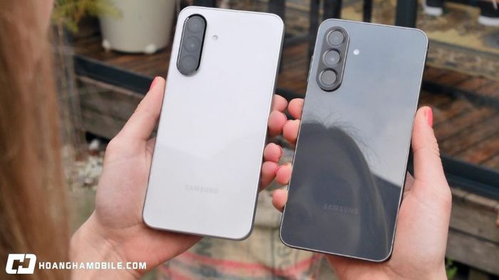 smartphone-pin-khung-8