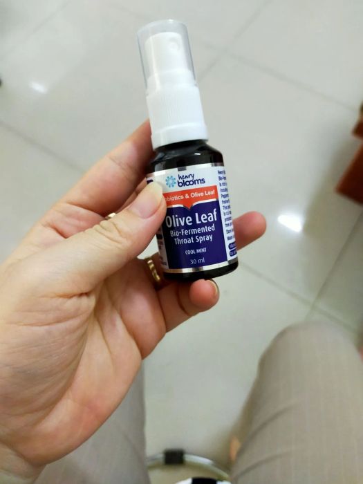 Hình ảnh thực tế chai Olive Leaf Bio Fermented Throat Spray