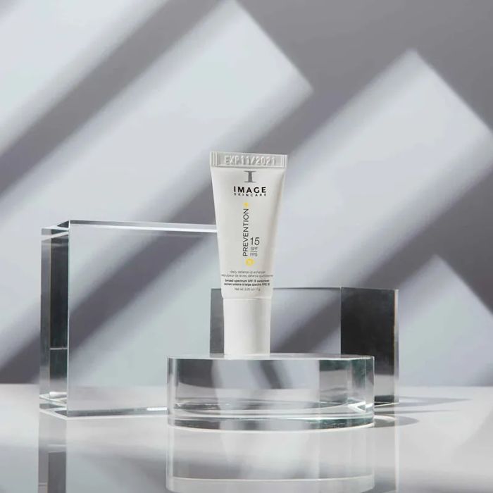 Hình ảnh thực tế Image Skincare Lip Enhancer - Kết cấu mềm mịn, thẩm thấu nhanh