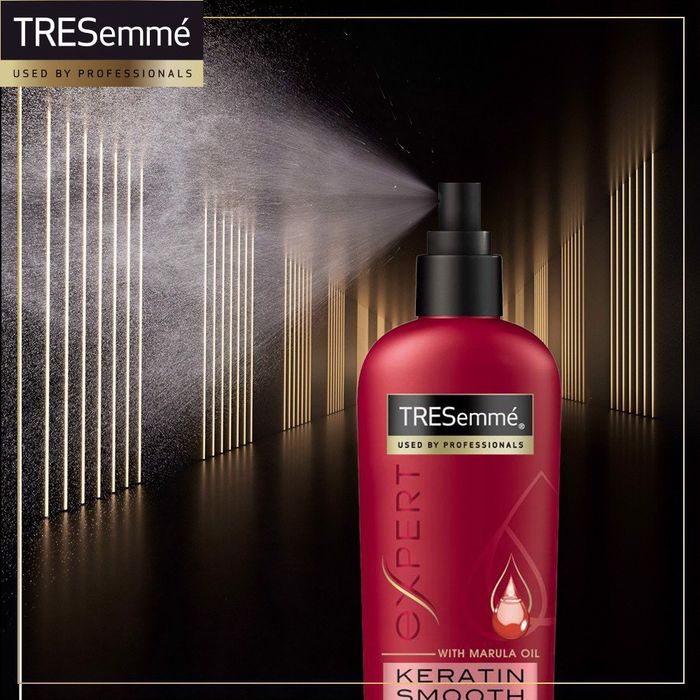 Hình ảnh minh họa: Xịt dưỡng tóc Tresemme Keratin Smooth - Flat Iron Smoothing Spray