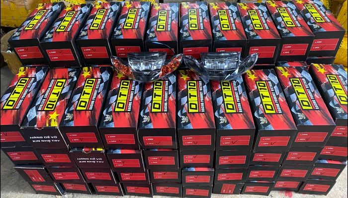Bộ sưu tập phụ kiện đa dạng tại Đặng Thi