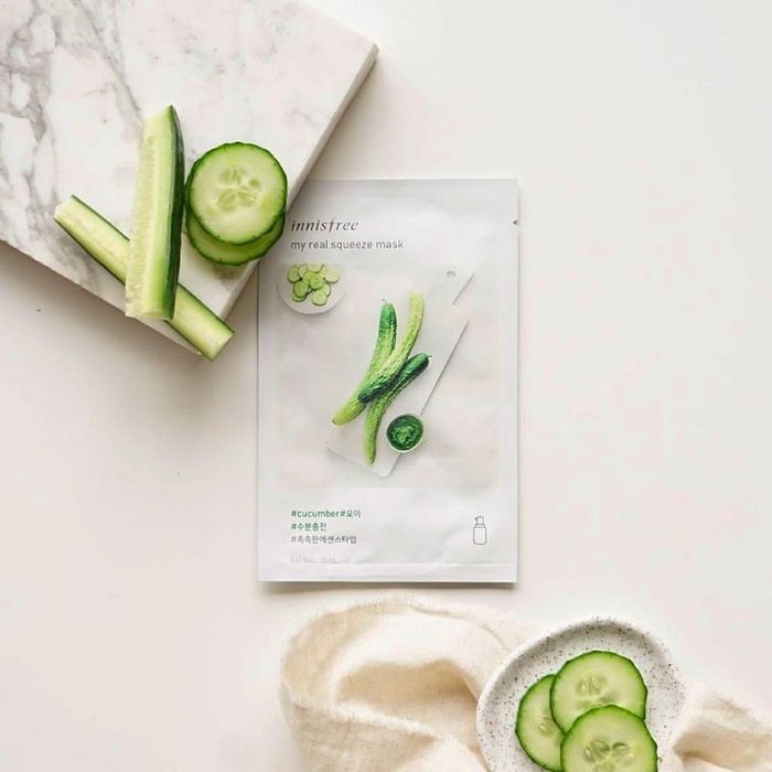 Hình ảnh mặt nạ Innisfree Cucumber - Tấm mặt nạ xanh mát dịu da