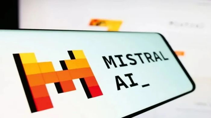 bang-gia-mistral-ai