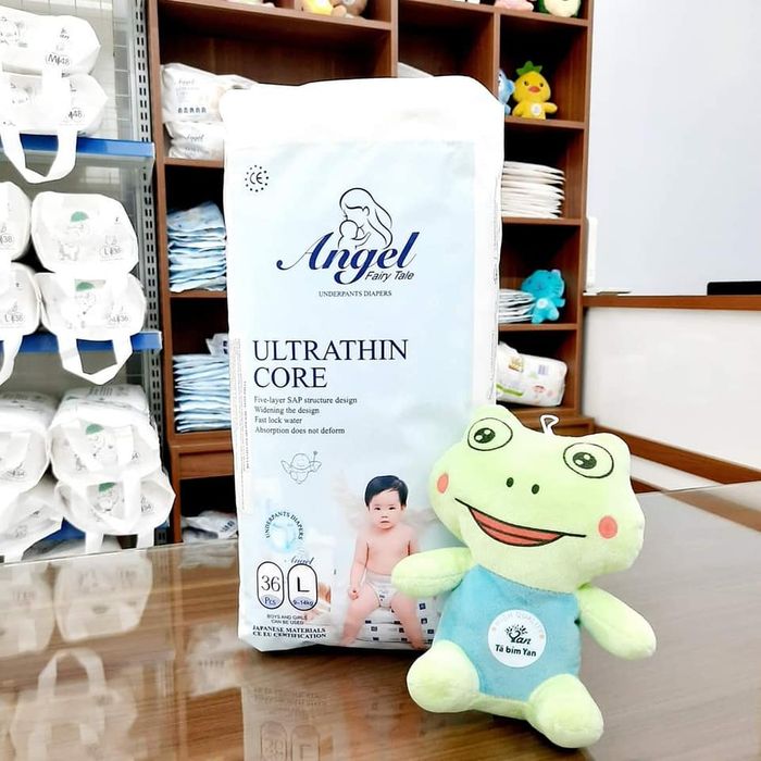 Bộ sưu tập bỉm nhập khẩu đa dạng tại LÊ GIA