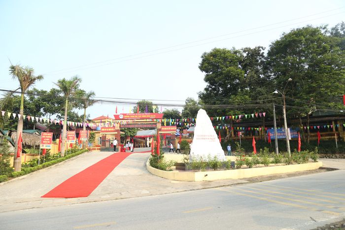 Toàn cảnh ấn tượng của Trường THPT Hồng Quang