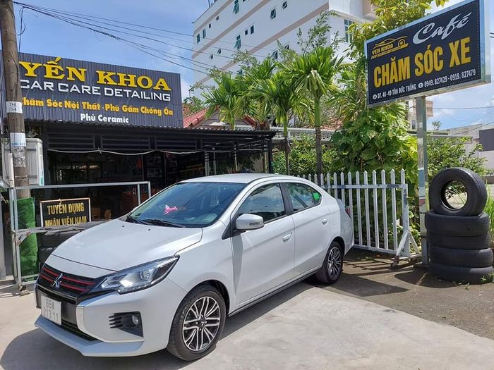 Yến Khoa Car Care - Hình ảnh xe được chăm sóc tỉ mỉ