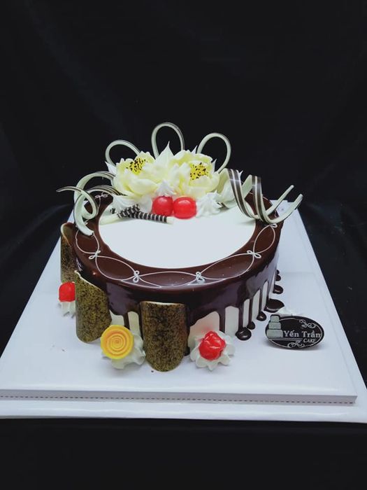 Những kiệt tác bánh kem đầy sáng tạo tại Yến Trần Cake