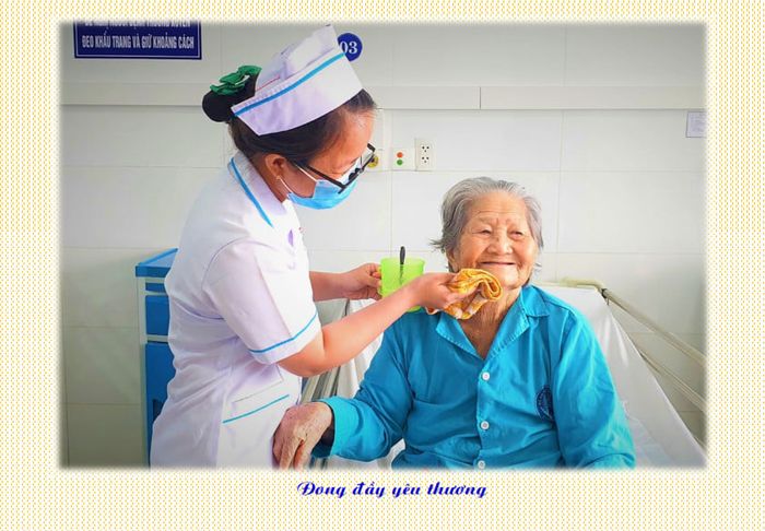 Bệnh viện Đà Nẵng - Hình ảnh 2: Đội ngũ y bác sĩ tận tâm và chuyên nghiệp