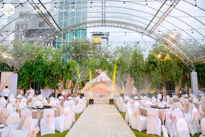 Không gian tiệc cưới độc đáo được thiết kế bởi KISS Wedding Event Planner