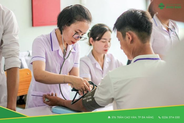 Bệnh Viện Đa Khoa Bình Dân Đà Nẵng - Hình ảnh 2: Không gian khám chữa bệnh tiện nghi với trang thiết bị hiện đại