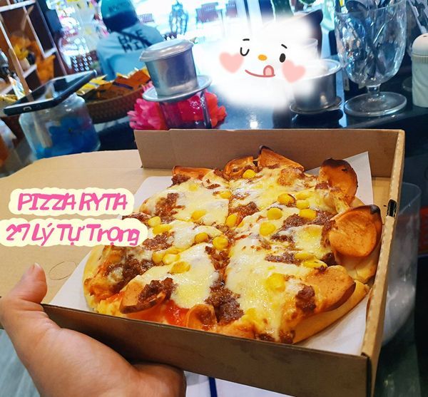 Những chiếc pizza vàng ươm hảo hạng tại Pizza RyTa Pleiku