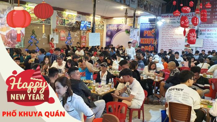 Lẩu cá kèo đặc biệt tại PHỐ KHUYA QUÁN