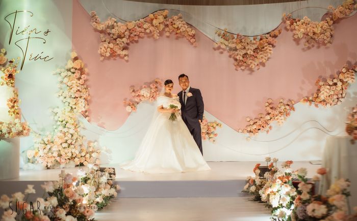 Không gian tiệc cưới ngọt ngào được thiết kế bởi Sugar Wedding
