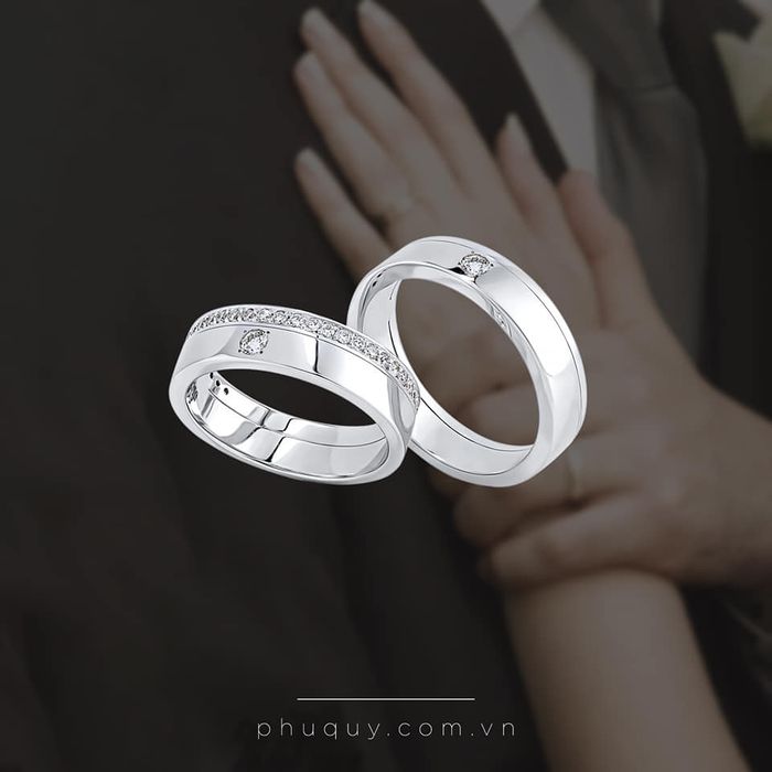Không gian trưng bày sang trọng tại Phú Quý Jewelry