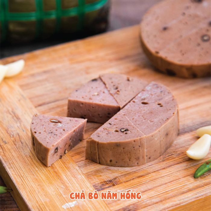 Hình ảnh chả bò thơm ngon đặc trưng tại Năm Hồng