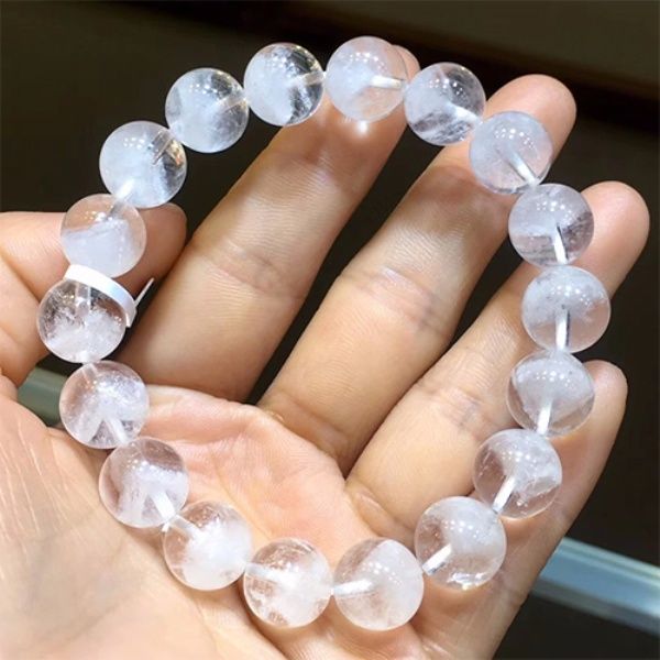 Không gian trưng bày sang trọng tại VINAGEMS - Ảnh 1