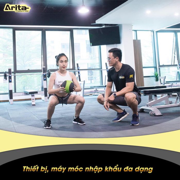Khu vực tập gym cao cấp tại Arita Fitness & Yoga