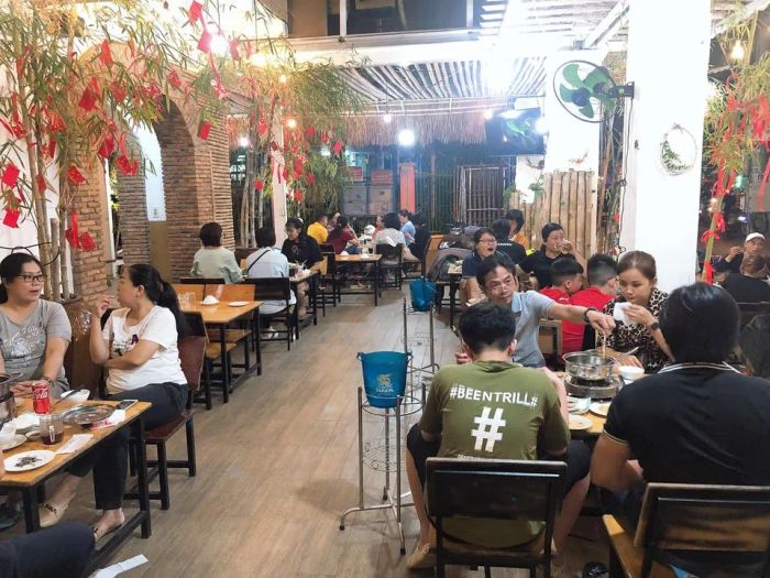 Không gian ấm cúng tại Lẩu Cá Kèo 2 Tôm