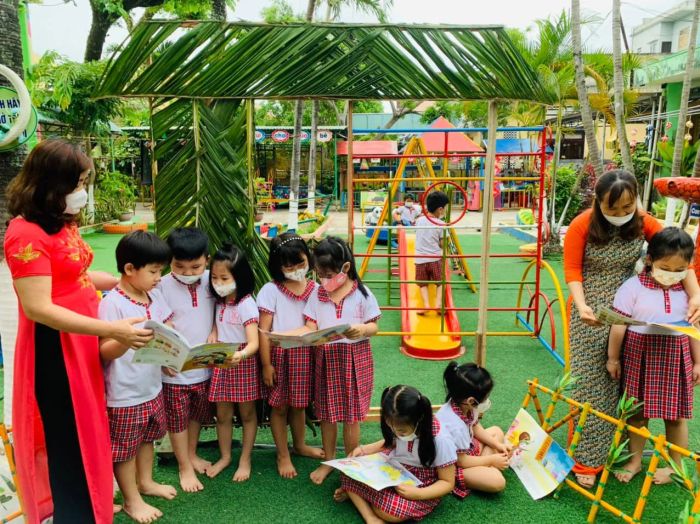 Hình ảnh khuôn viên xanh mát tại Trường Mẫu Giáo Vành Khuyên