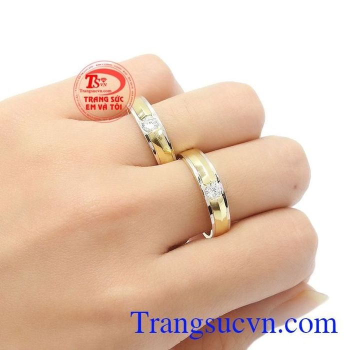 Nghệ nhân chế tác nhẫn cưới tại Em Và Tôi Jewelry
