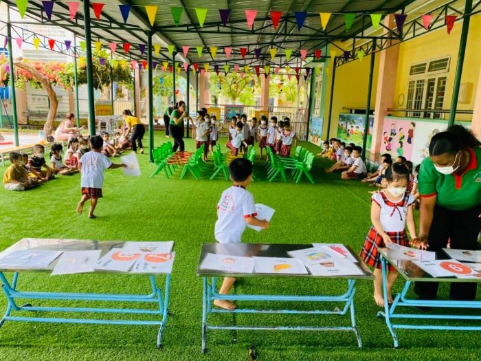Hình ảnh hoạt động vui chơi ngoài trời tại Trường Mẫu giáo Tuổi Thơ