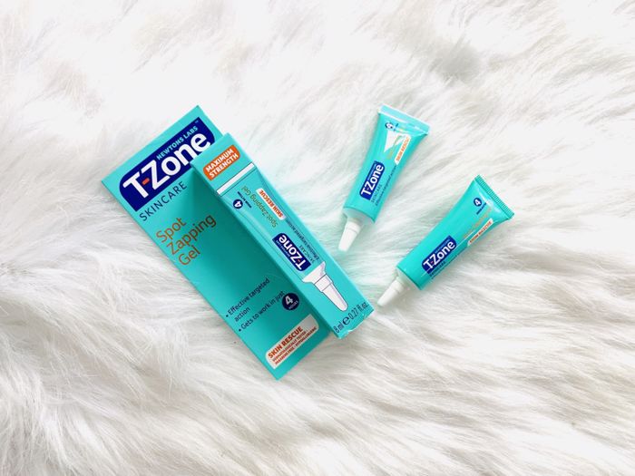 Hình ảnh thực tế T-Zone Spot Gel - Thiết kế tuýp mini tiện lợi