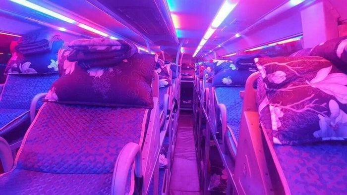 Khoang lái hiện đại và an toàn của xe Châu Tịnh