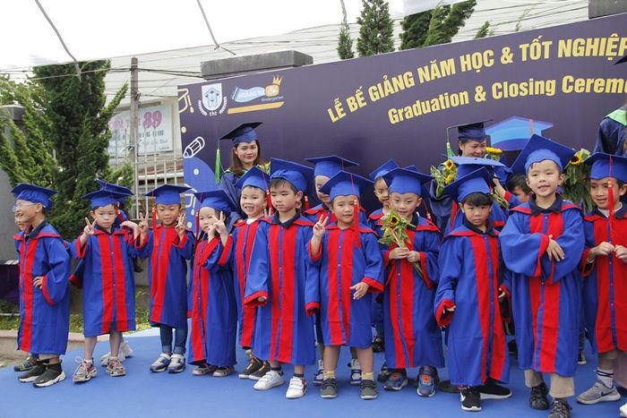 THT - Mầm Non Song Ngữ Đà Lạt: Khoảnh khắc đáng yêu của các bé trong giờ học