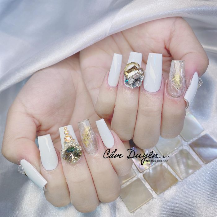 Tác phẩm nghệ thuật nail tại Cẩm Duyên Nails