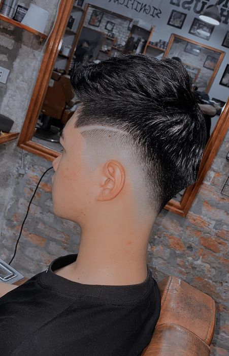 Phúc Barber Shop - Tác phẩm nghệ thuật trên từng mái tóc