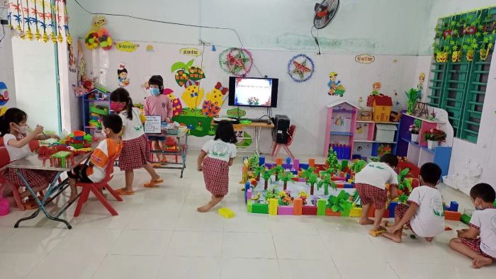 Hình ảnh khuôn viên xanh mát tại Trường Mẫu giáo Hoa Sen