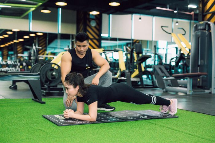 Không gian tập luyện hiện đại tại Fitness Plus Vinh