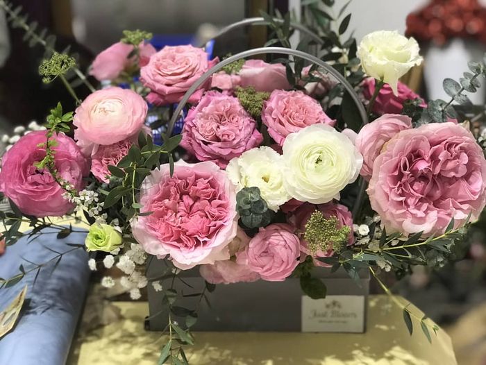 Just Bloom - Tiệm Hoa Xinh ảnh 1 - Tác phẩm nghệ thuật từ hoa tươi