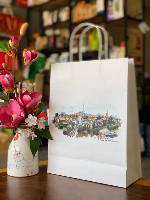 In túi giấy thân thiện với môi trường - Dịch vụ in túi giấy cho shop thời trang tại TPHCM ảnh 2