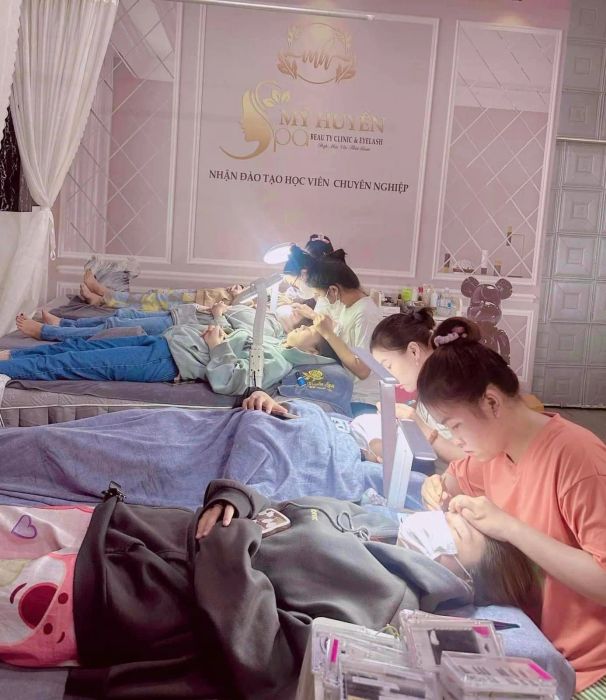 Hình ảnh trị liệu chuyên sâu tại Spa Mỹ Huyền