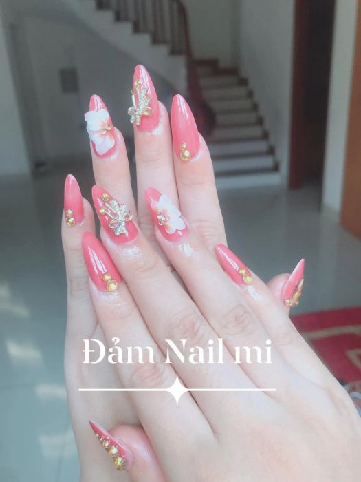 Những mẫu nail độc đáo được yêu thích tại Đảm Nail
