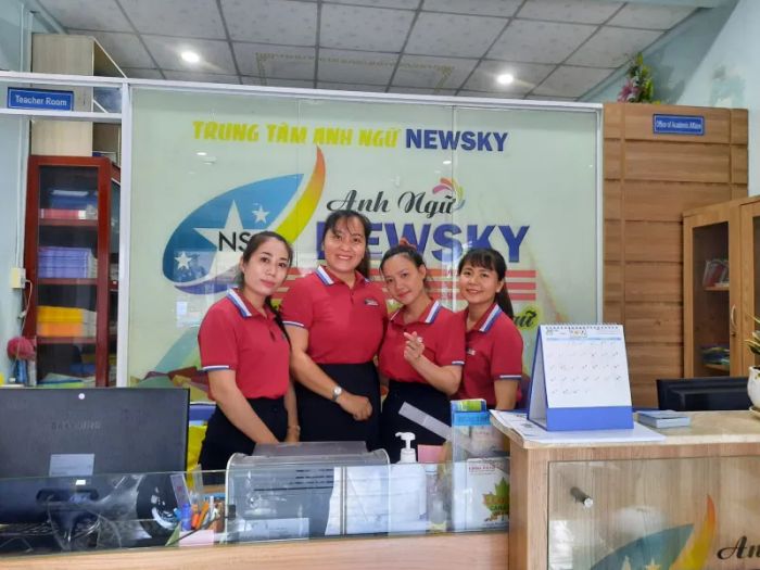 Trung tâm ngoại ngữ quốc tế New Sky - Hình ảnh 1