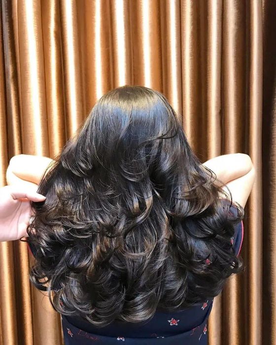 Không gian sang trọng và phong cách làm việc chuyên nghiệp tại Salon Tony Trần