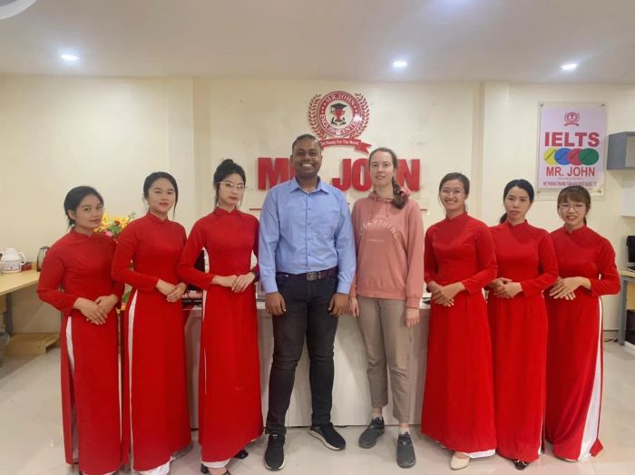 Trung Tâm Anh Ngữ Mr.John - Hình ảnh 1