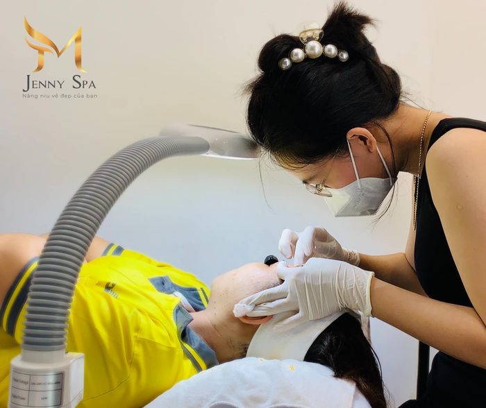 Jenny Spa - Hình ảnh 1: Không gian trị liệu sang trọng với hệ thống máy móc hiện đại